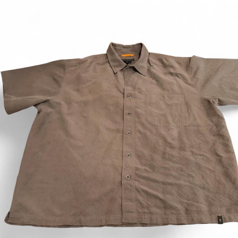 Royal robbins brown textured button up size XL Men’s